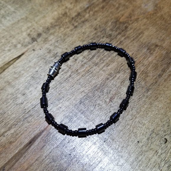 Grey Hematite Beaded 7" Bracelet - Picture 1 of 2